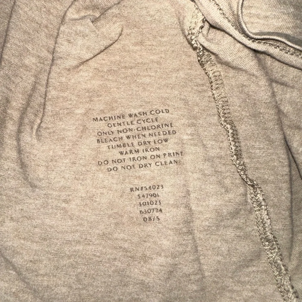 Banana Republic Fitted Crew Brown Cotton Tee XL – Your New Go-To Staple!